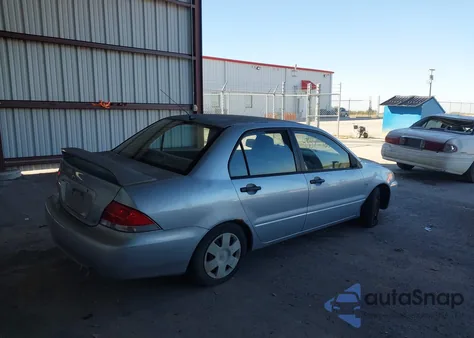 2005 Mitsubishi Lancer Es z USA, uszkodzony, nr VIN JA3AJ26E45U023988